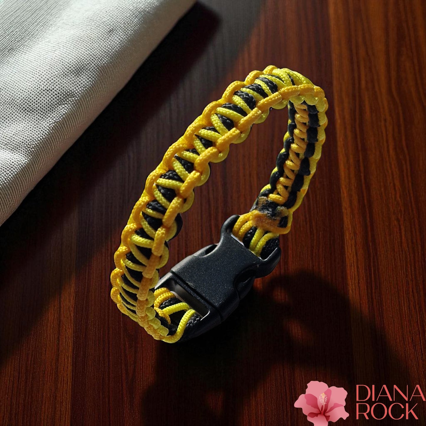 Bracelet de survie