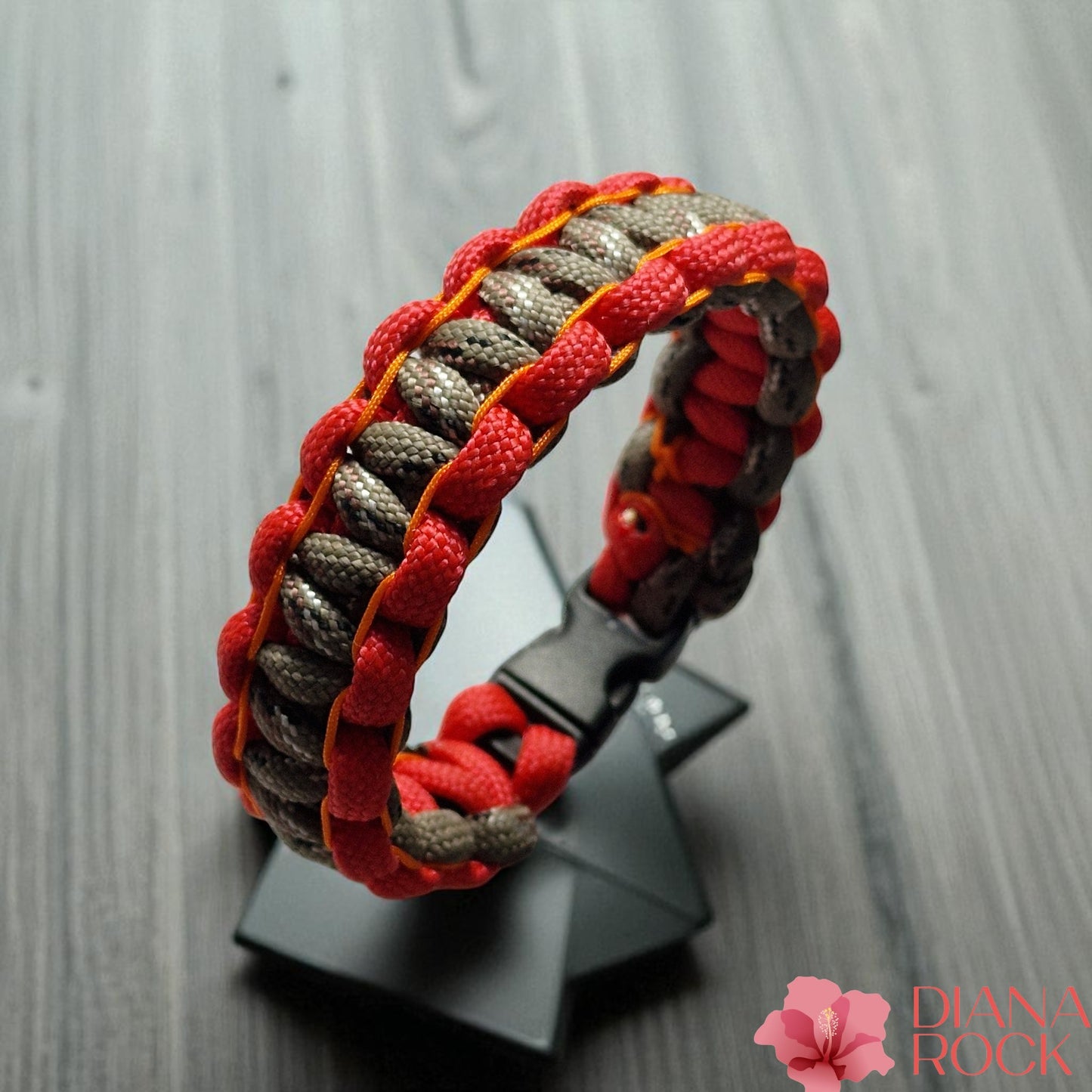 Bracelet de survie