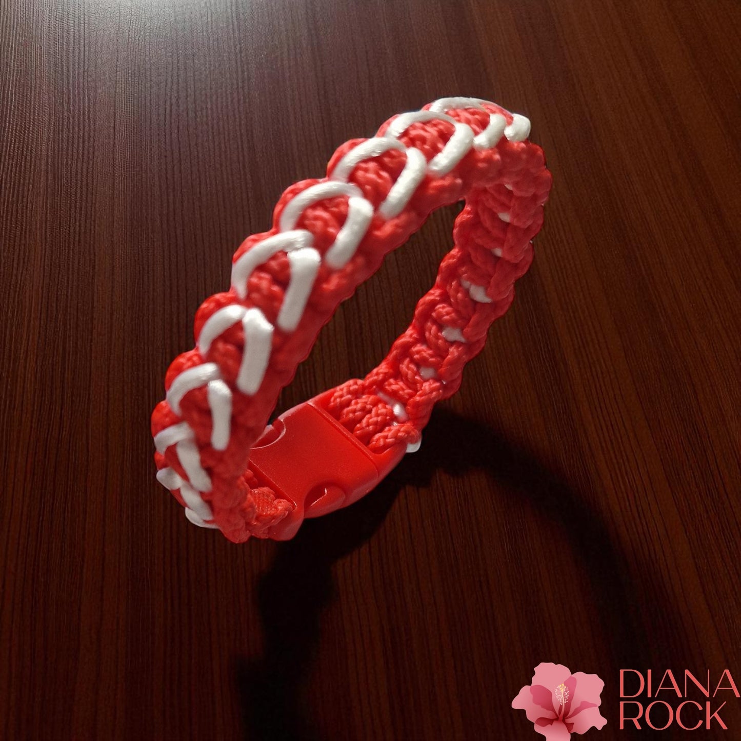 Bracelet de survie