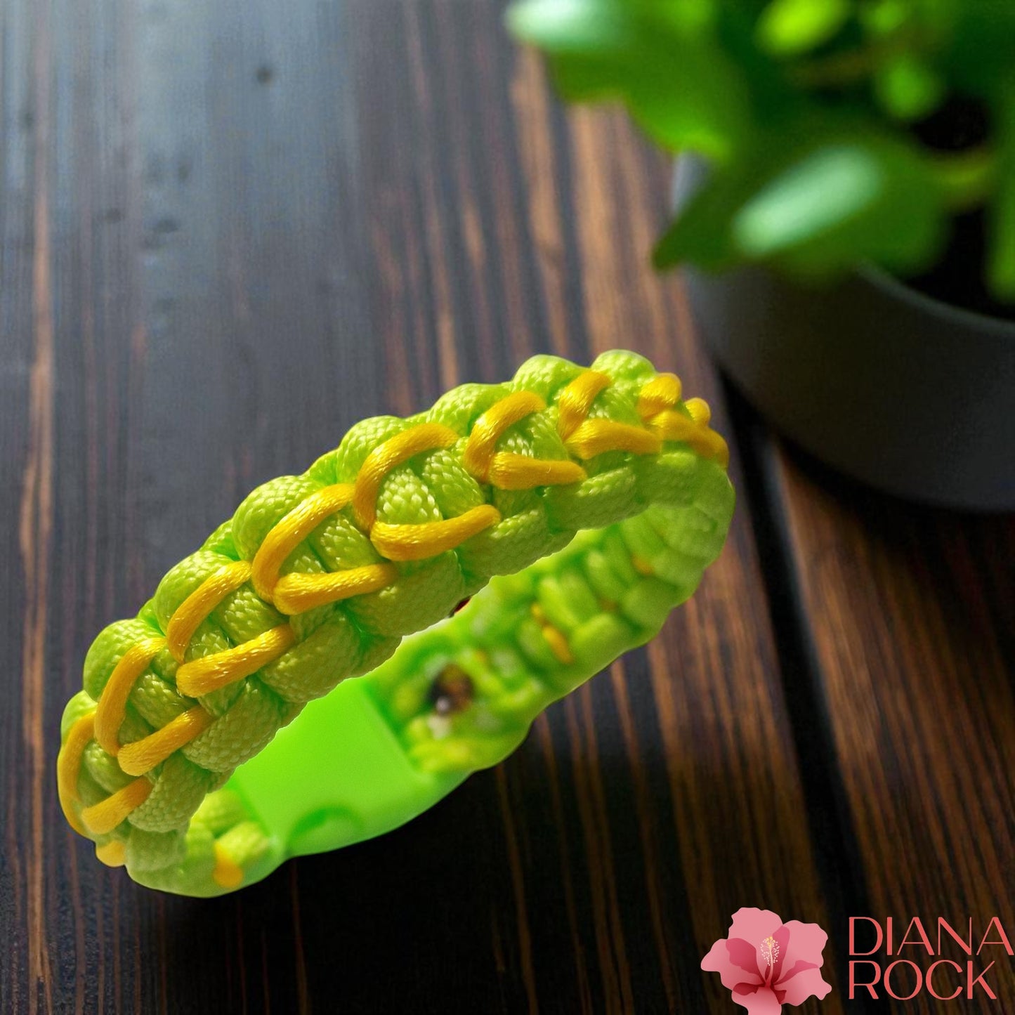 Bracelet de survie