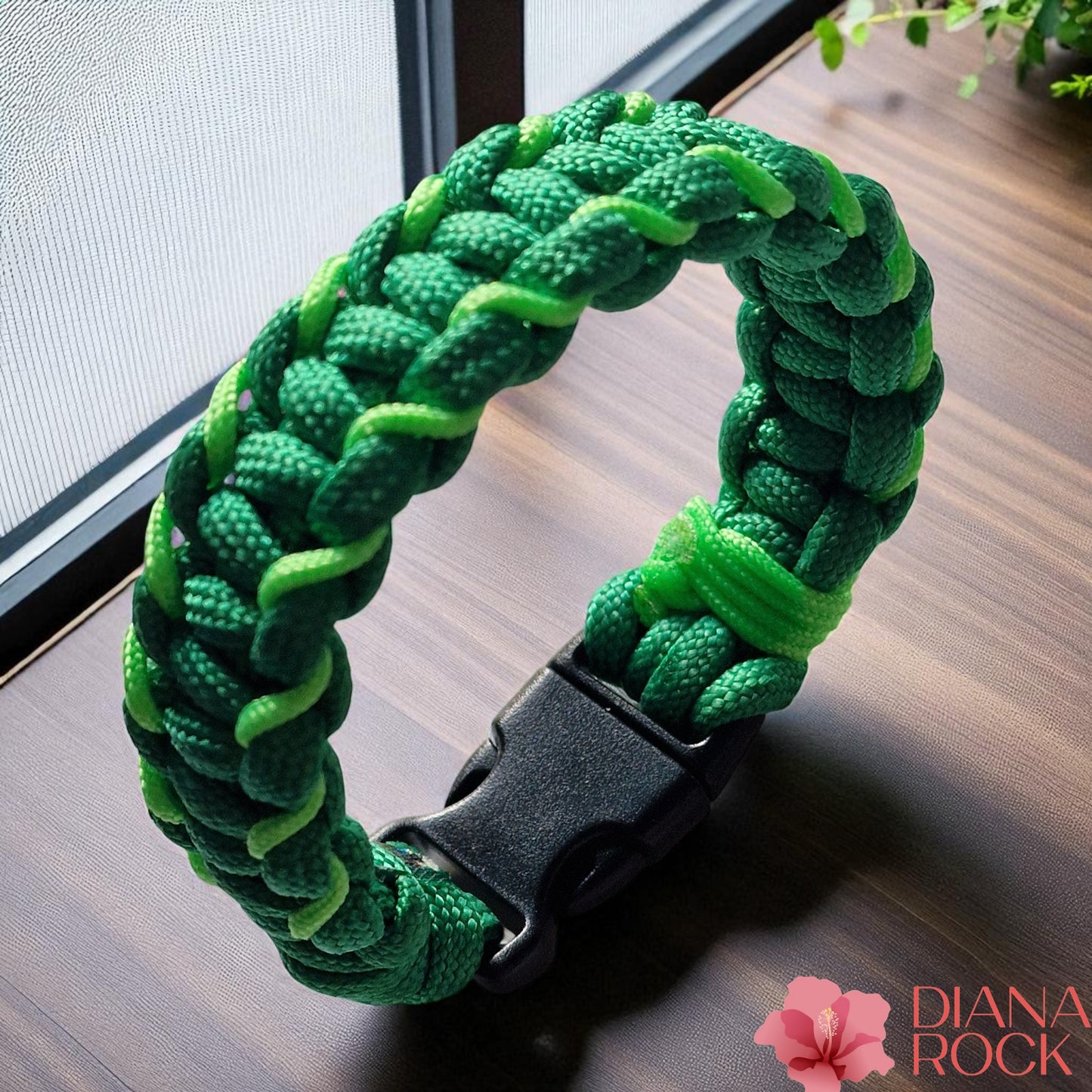 Bracelet de survie